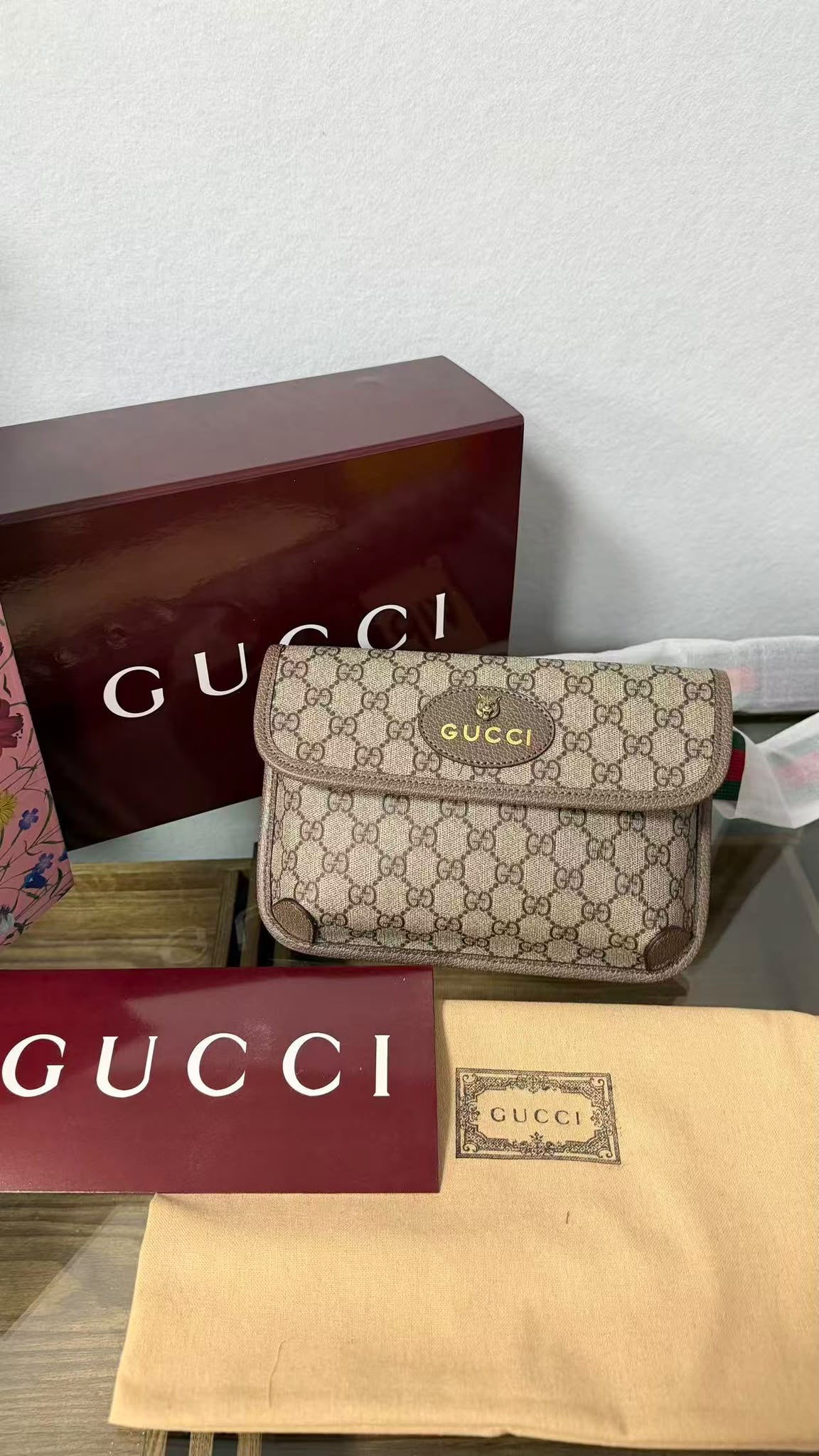 Gucci Neo Vintage GG Supreme Belt Bag