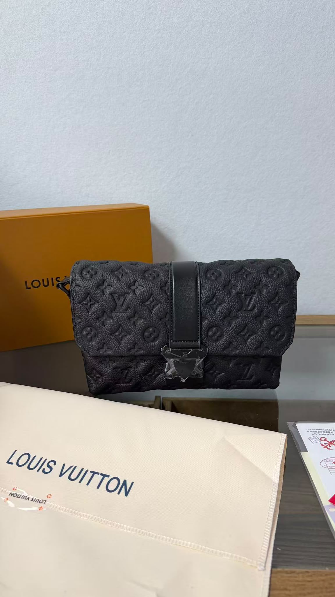 Sac S-Cape Messenger Louis Vuitton